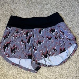 Lululemon Speed up shorts size 2 tall (4 inch inseam)